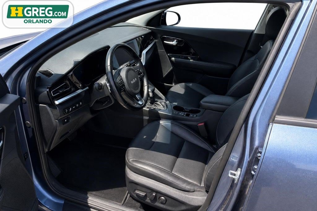 Used 2022 Kia Niro EX Premium FWD image 10