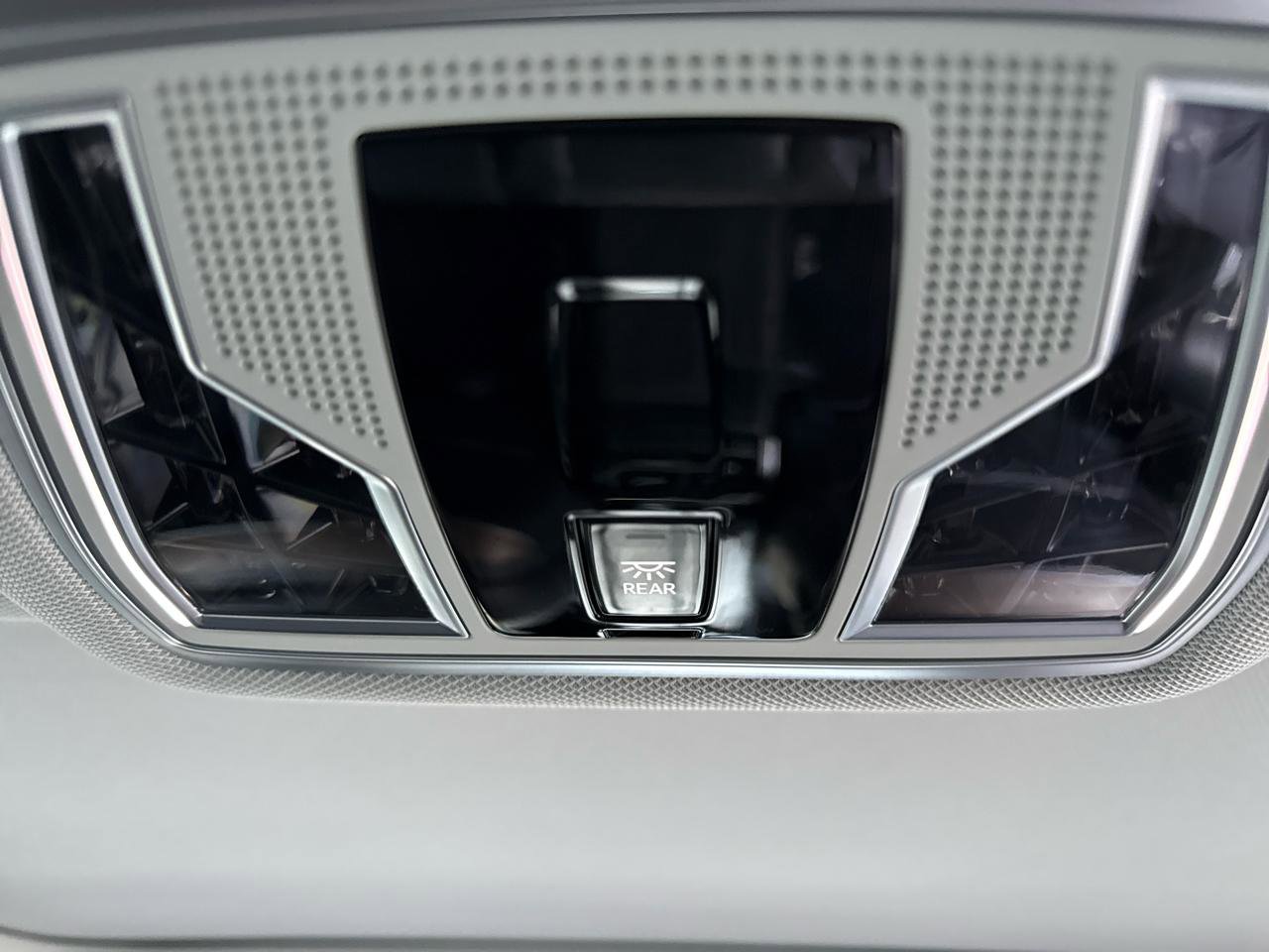 Used 2021 Audi A8 L 3.0T w/ Executive Plus Package image 43