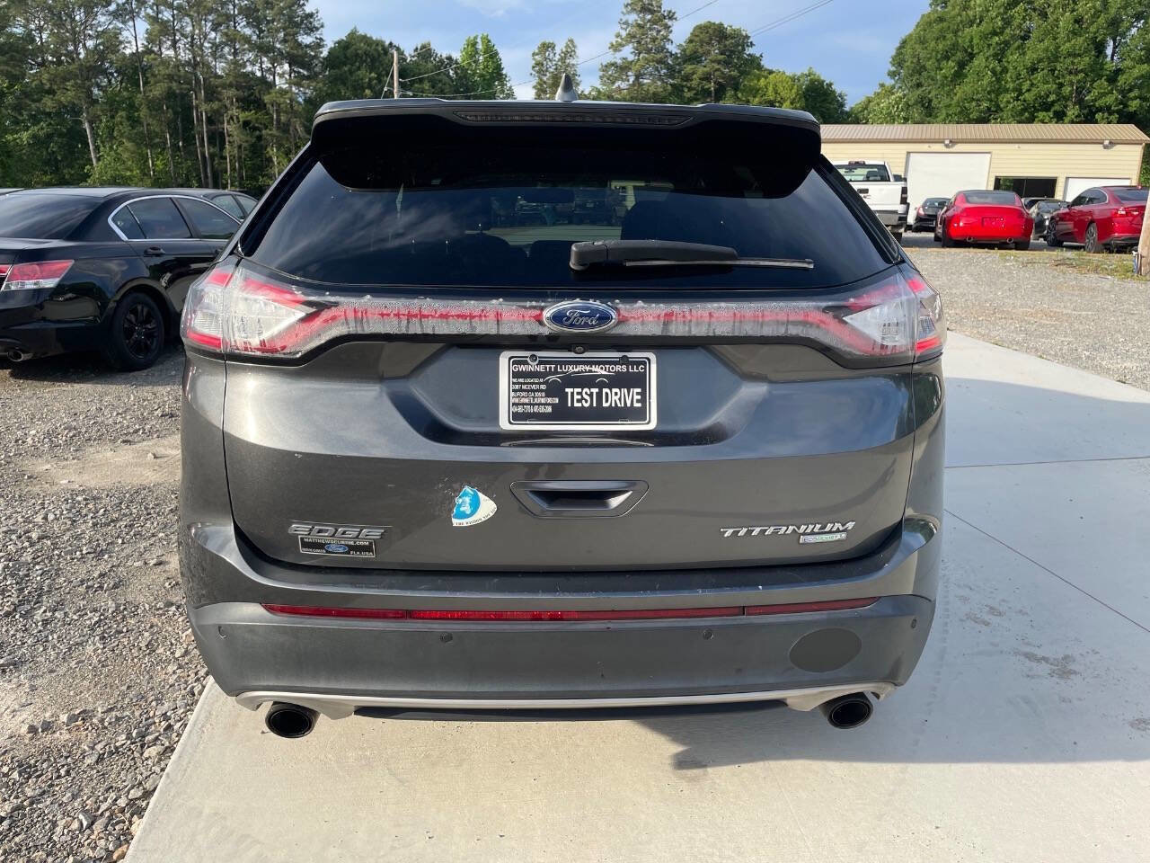 Used 2017 Ford Edge Titanium FWD image 6