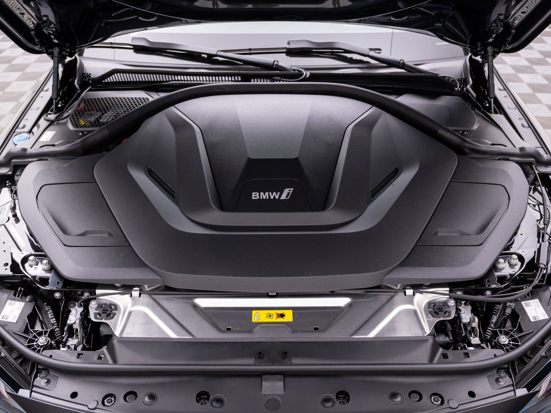 New 2026 BMW i4 M60 w/ M Carbon Exterior Package AWD/4WD image 33