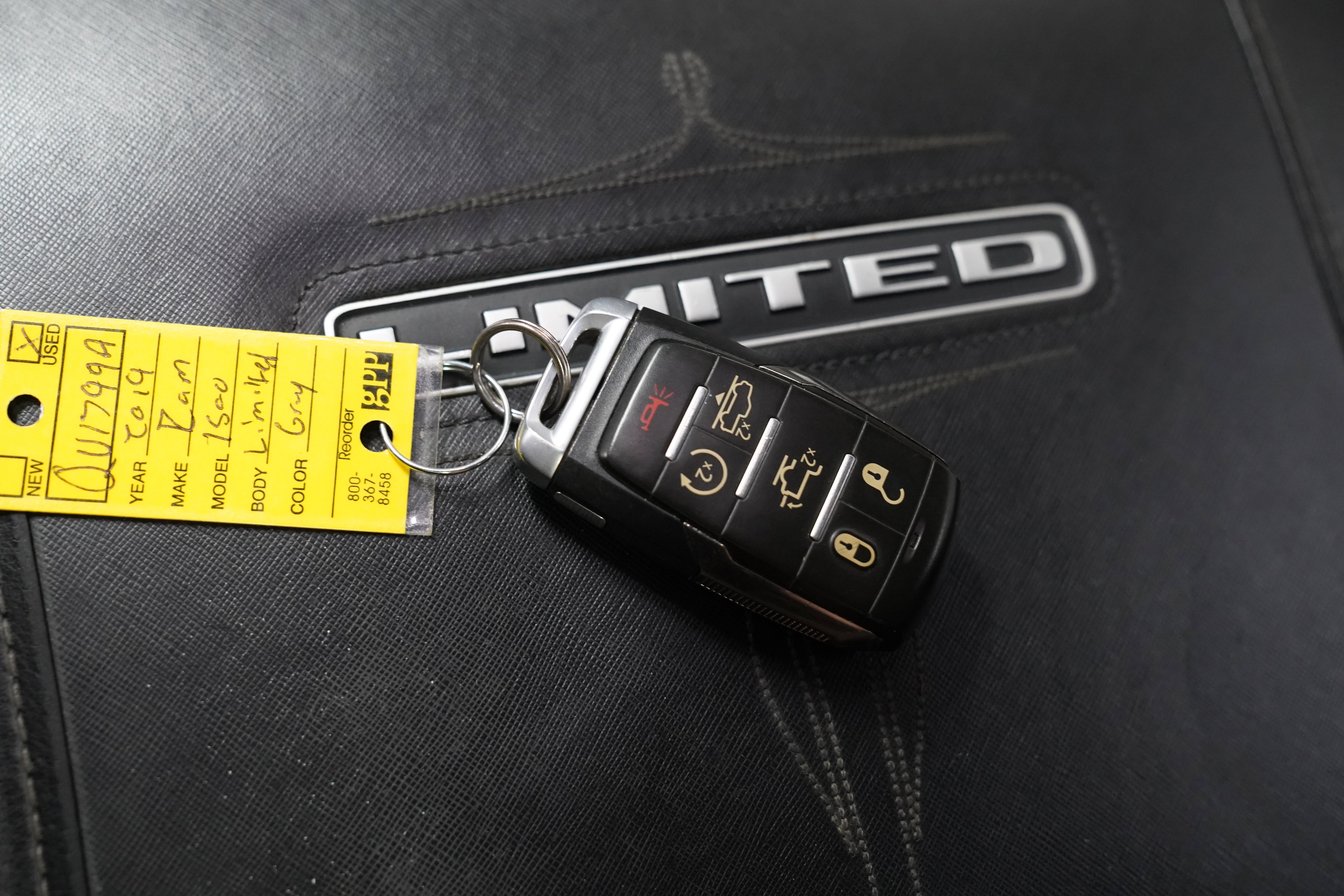 Used 2019 RAM 1500 Limited AWD/4WD image 36