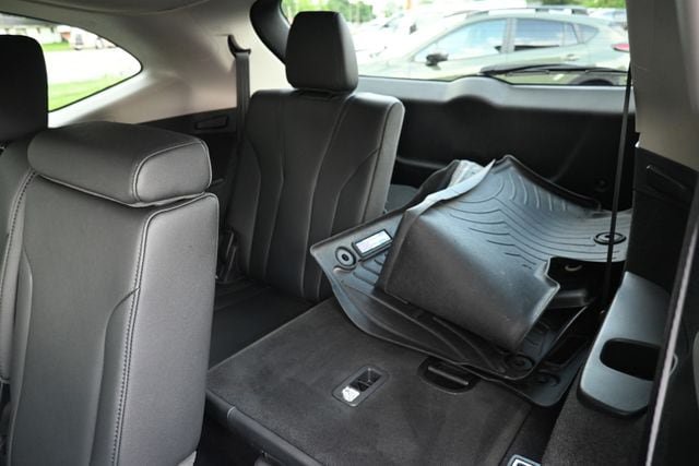 Used 2025 Acura MDX SH-AWD image 26