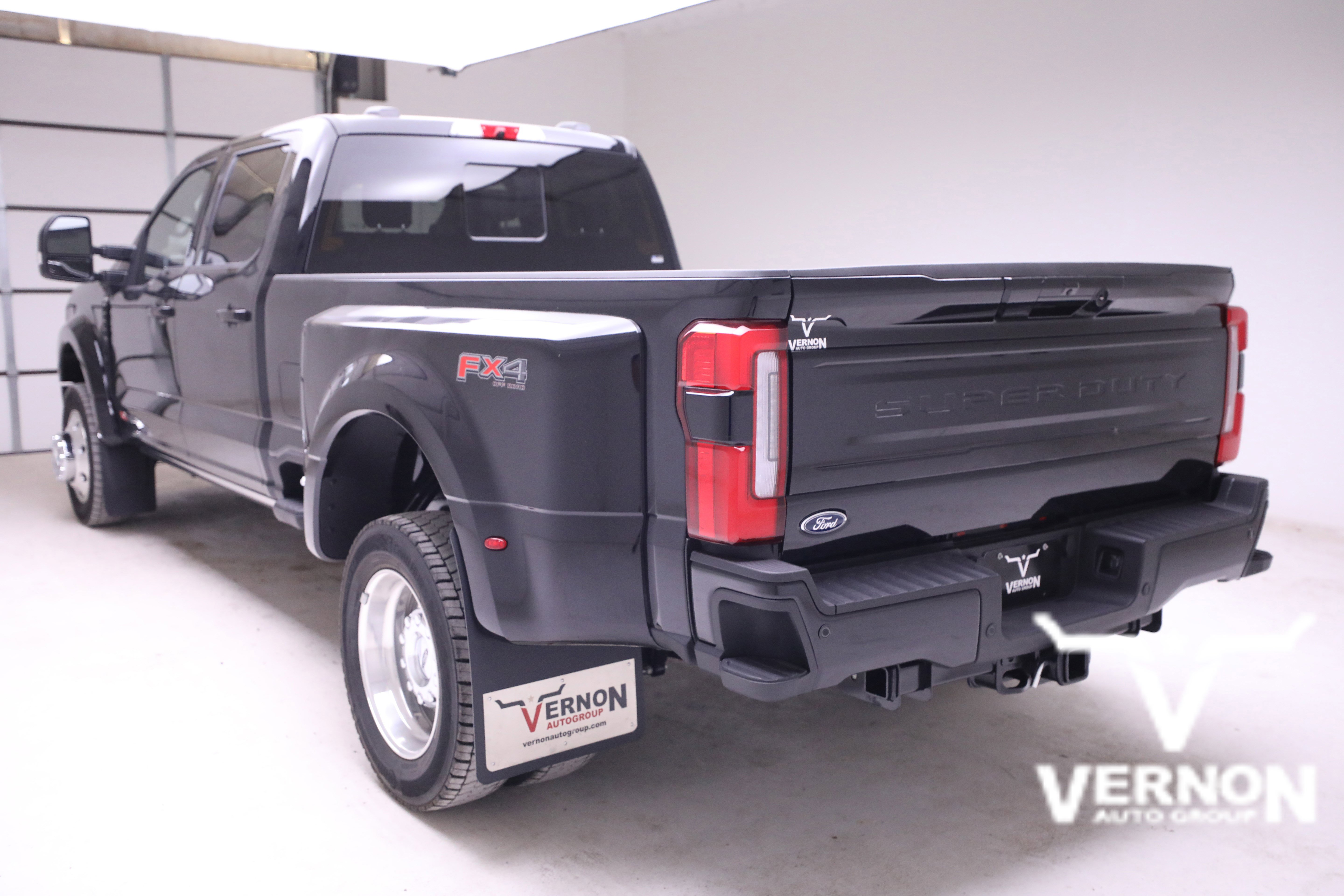 New 2026 Ford F450 Platinum image 3