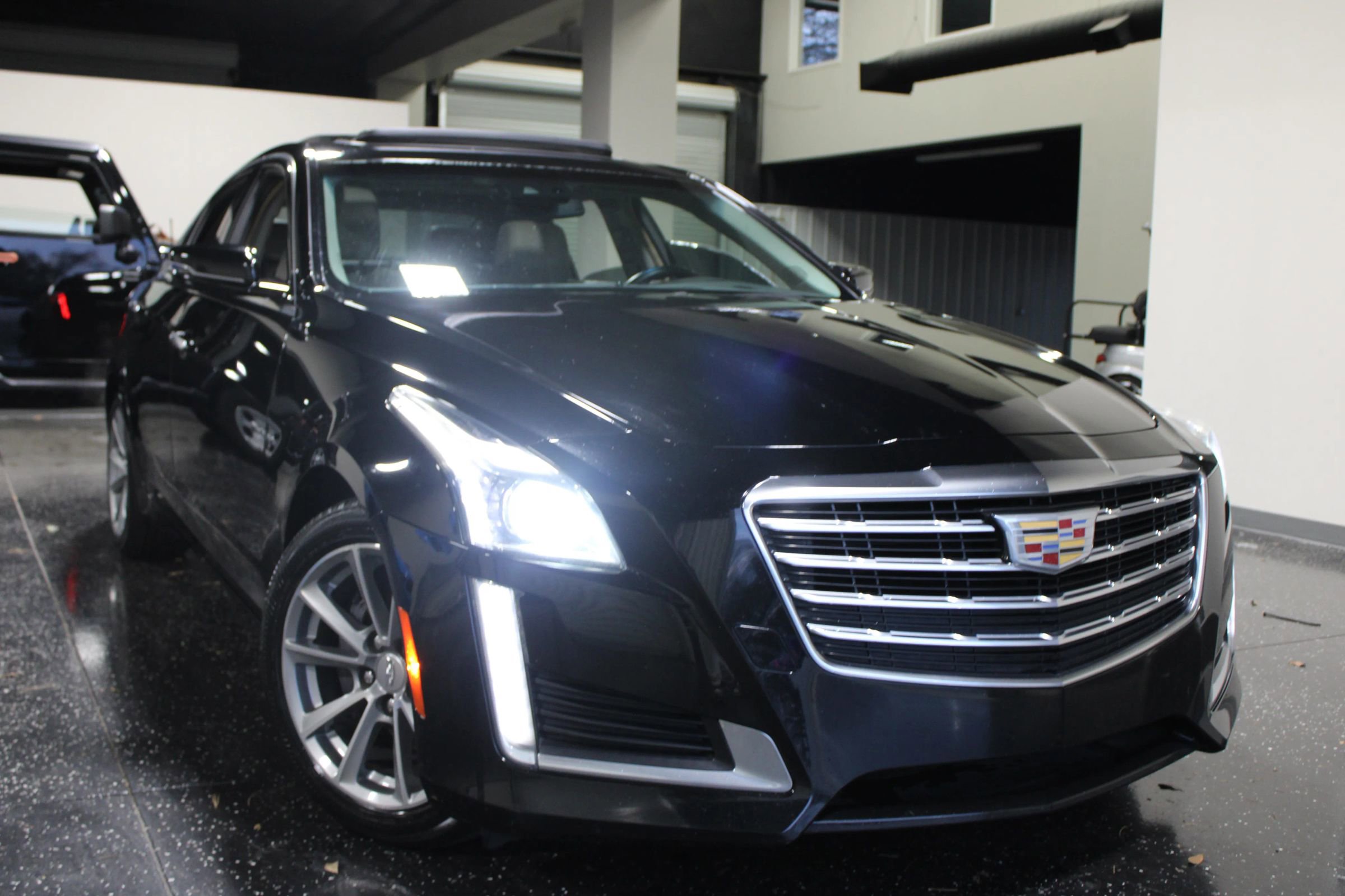Used 2019 Cadillac CTS Luxury RWD image 36
