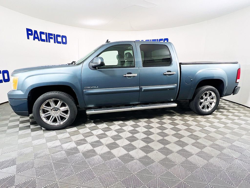 Used 2011 GMC Sierra 1500 Denali AWD/4WD image 4