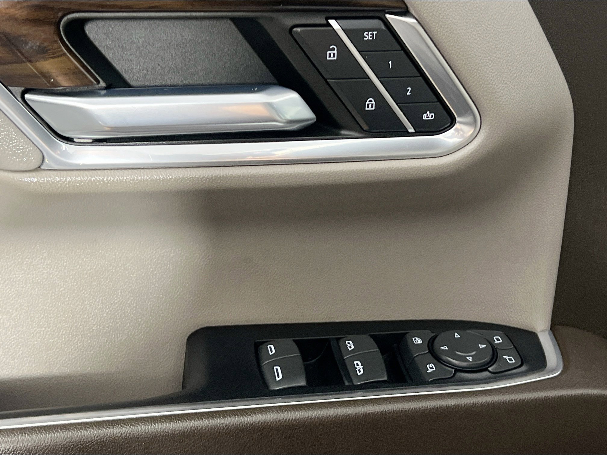 Used 2022 GMC Sierra 1500 SLT w/ SLT Premium Plus Package image 16