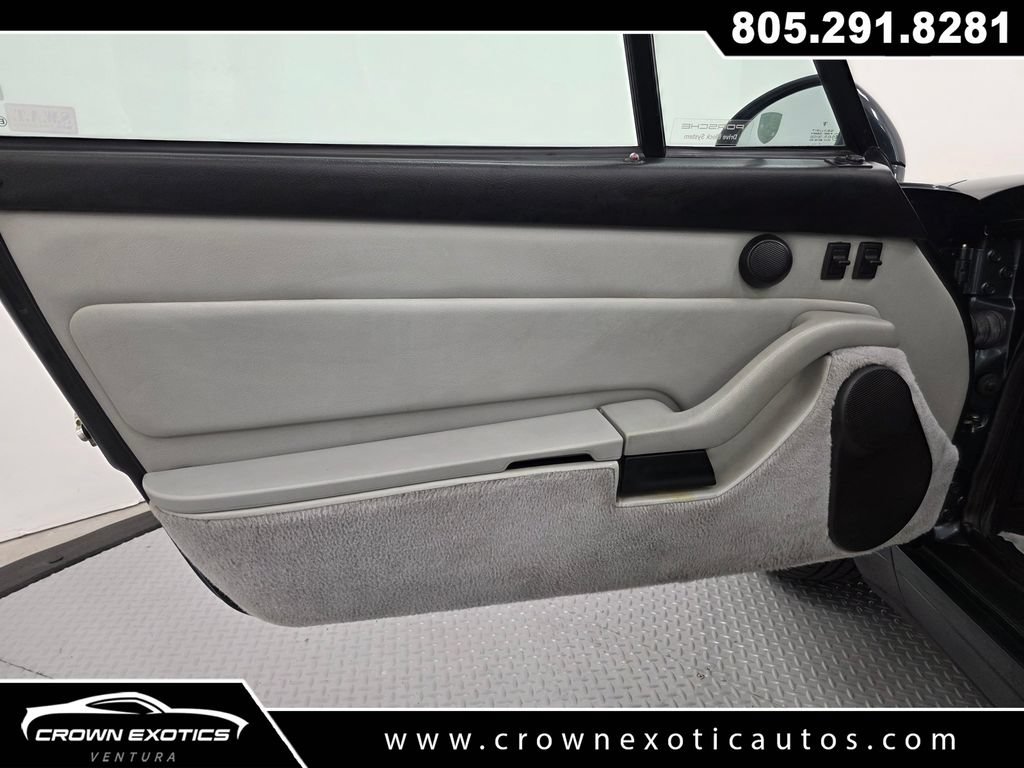 Used 1996 Porsche 911 Carrera RWD image 22
