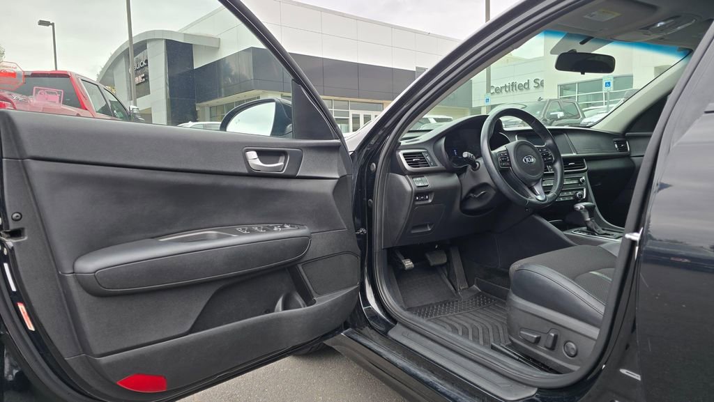 Used 2018 Kia Optima S w/ Panoramic Sunroof Package FWD image 19