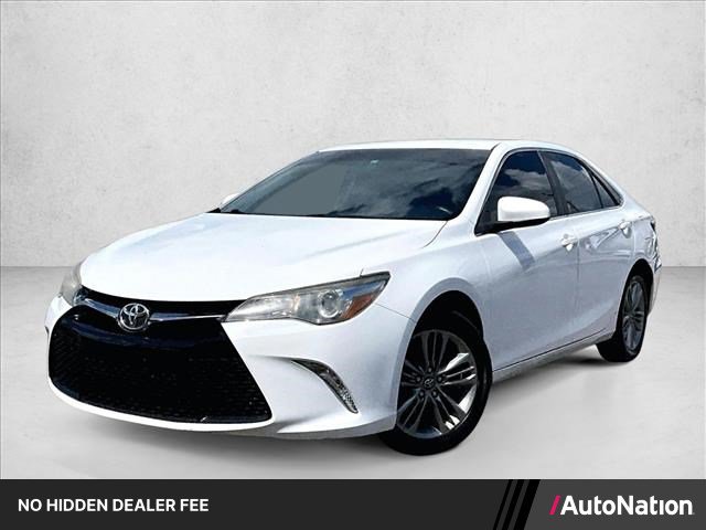 Used 2017 Toyota Camry SE FWD image 1