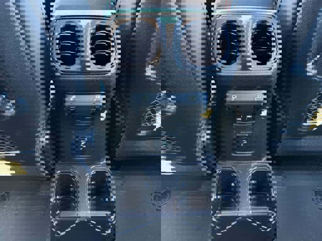 New 2025 Jeep Gladiator Rubicon image 18