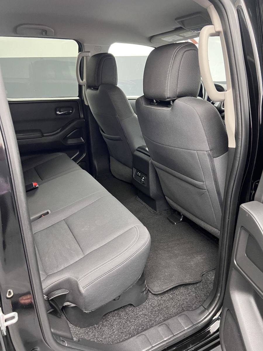 Used 2022 Nissan Frontier SV RWD image 24