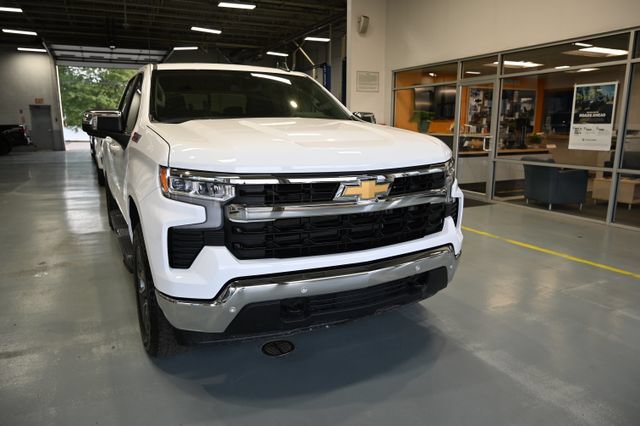 New 2026 Chevrolet Silverado 1500 LT w/ All Star Edition Plus AWD/4WD image 3