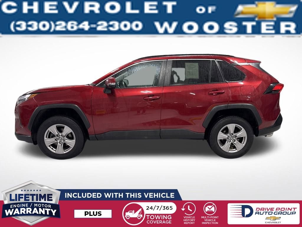 Used 2022 Toyota RAV4 XLE w/ Convenience Package image 3