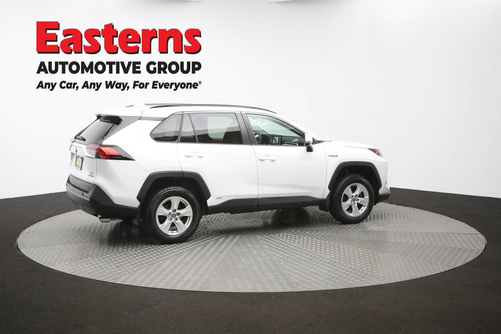 Used 2021 Toyota RAV4 LE w/ Carpet Mat Package (TMS) AWD/4WD image 44