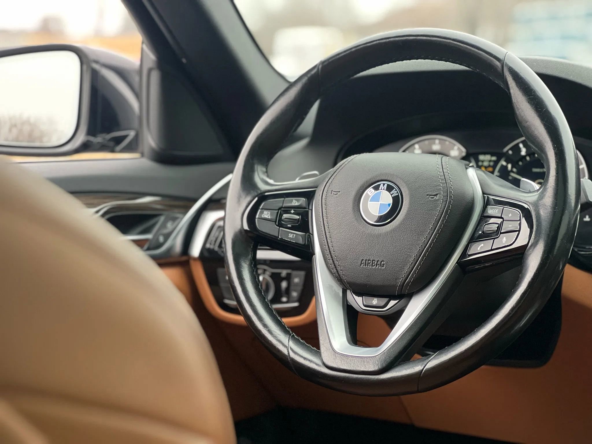 Used 2018 BMW 530i xDrive w/ Premium Package image 15