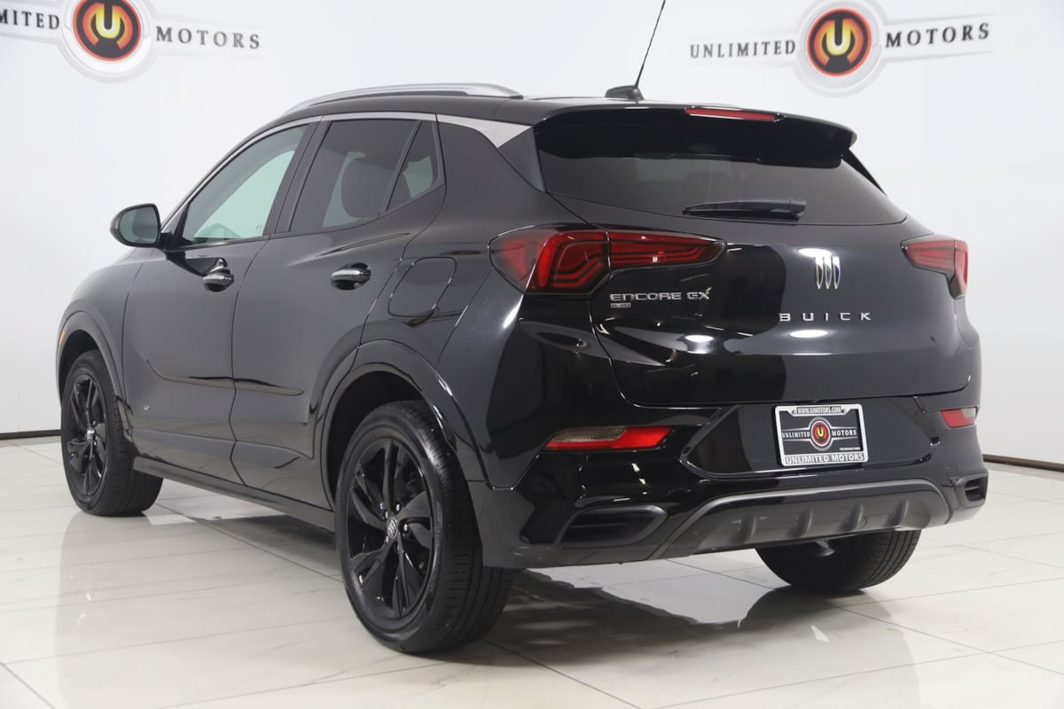 Used 2025 Buick Encore GX Sport Touring AWD/4WD image 4