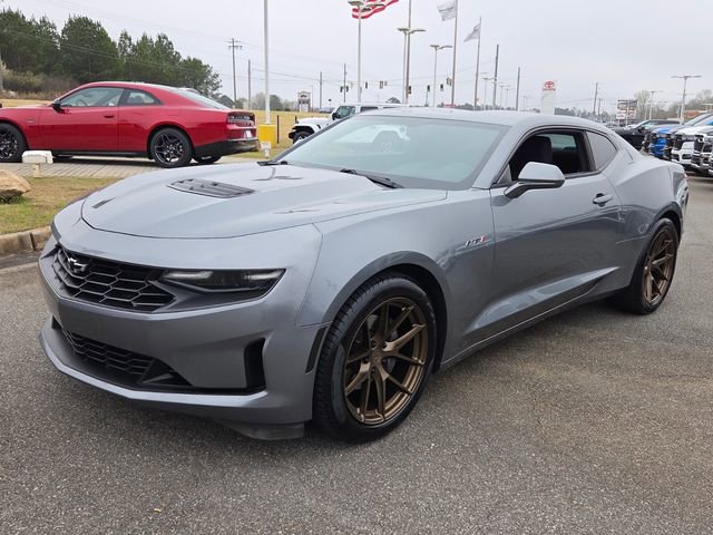 Used 2020 Chevrolet Camaro LT w/ Technology Package image 3