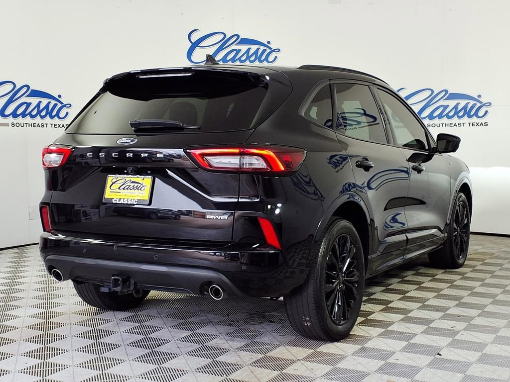 Used 2023 Ford Escape ST-Line Elite w/ Premium Technology Package image 6