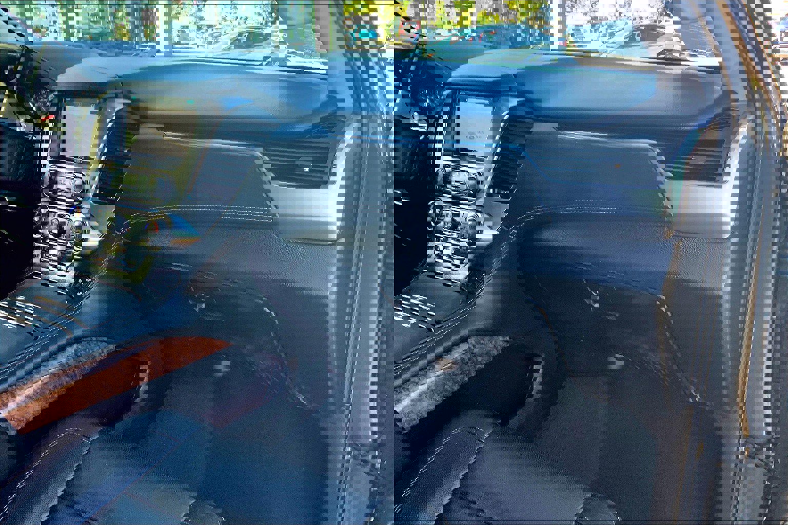 Used 2019 Chevrolet Tahoe Premier w/ RST 6.2L Performance Edition image 18