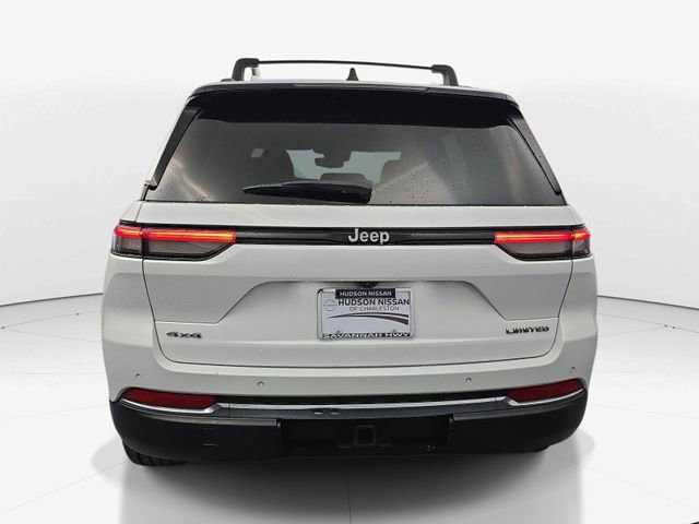 Used 2023 Jeep Grand Cherokee Limited image 8