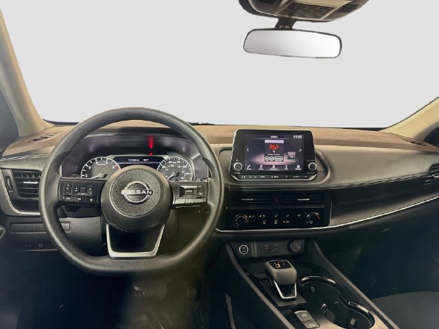 Used 2023 Nissan Rogue S AWD/4WD image 16