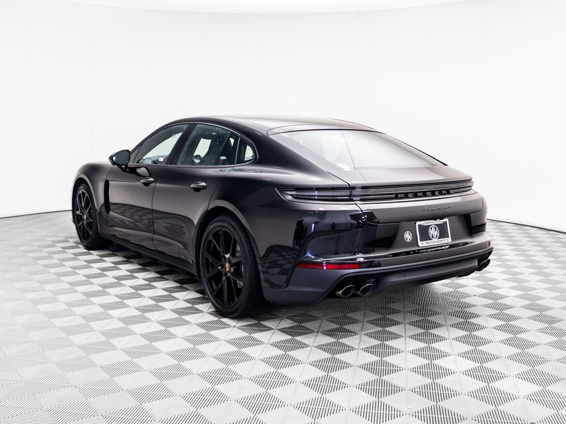 New 2026 Porsche Panamera 4 image 3