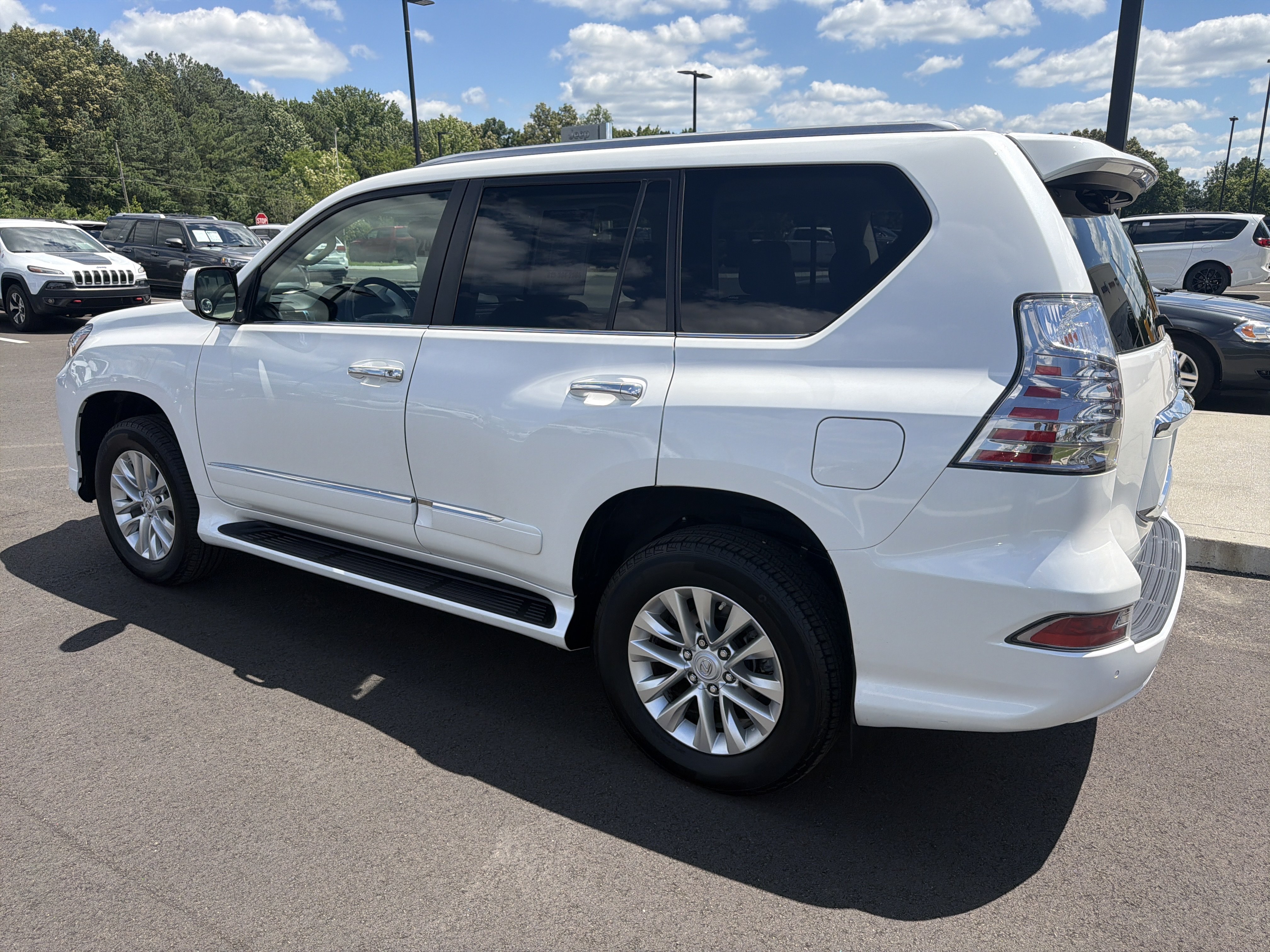 Used 2018 Lexus GX 460 Premium AWD/4WD image 18