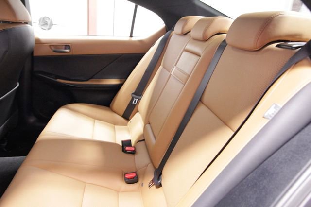 Used 2022 Lexus IS 300 AWD w/ Premium Package image 16