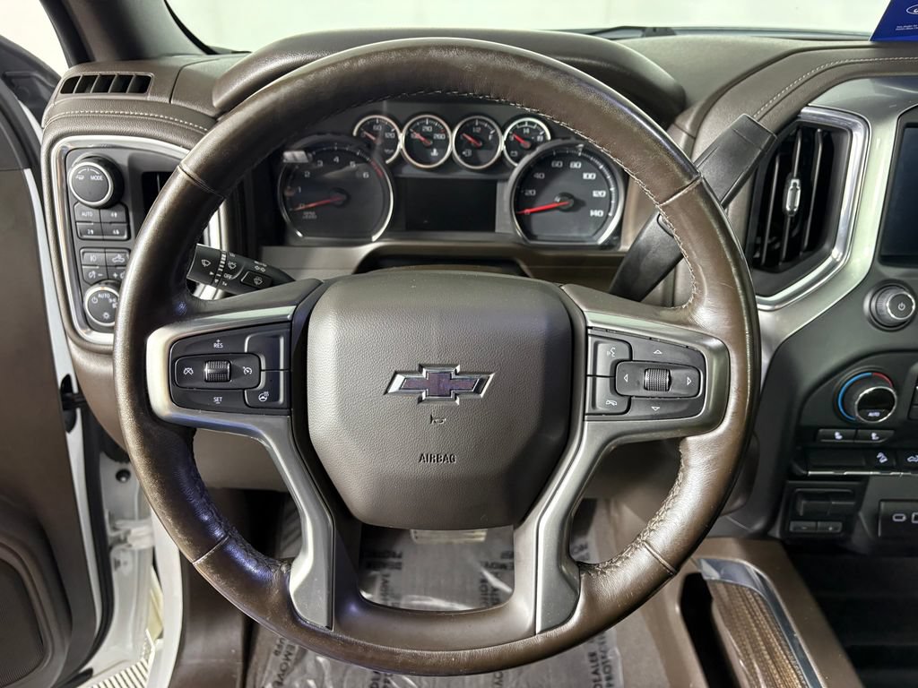 Used 2021 Chevrolet Silverado 1500 LT Trail Boss AWD/4WD image 15