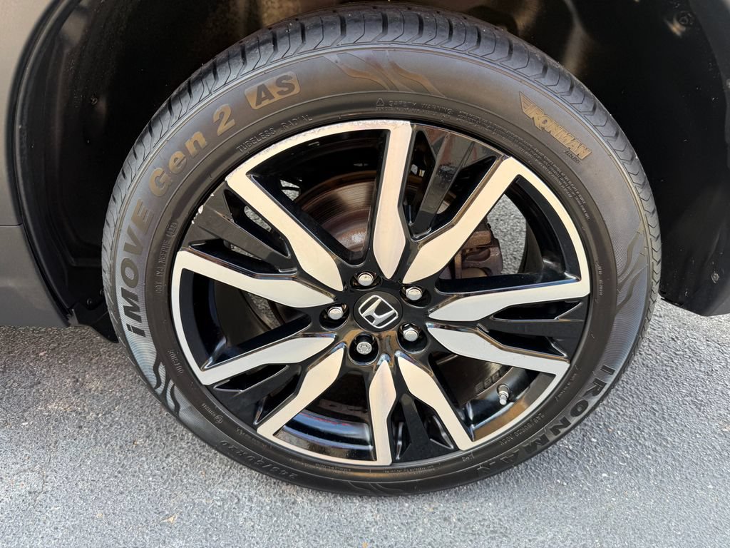 Used 2022 Honda Pilot Touring image 45