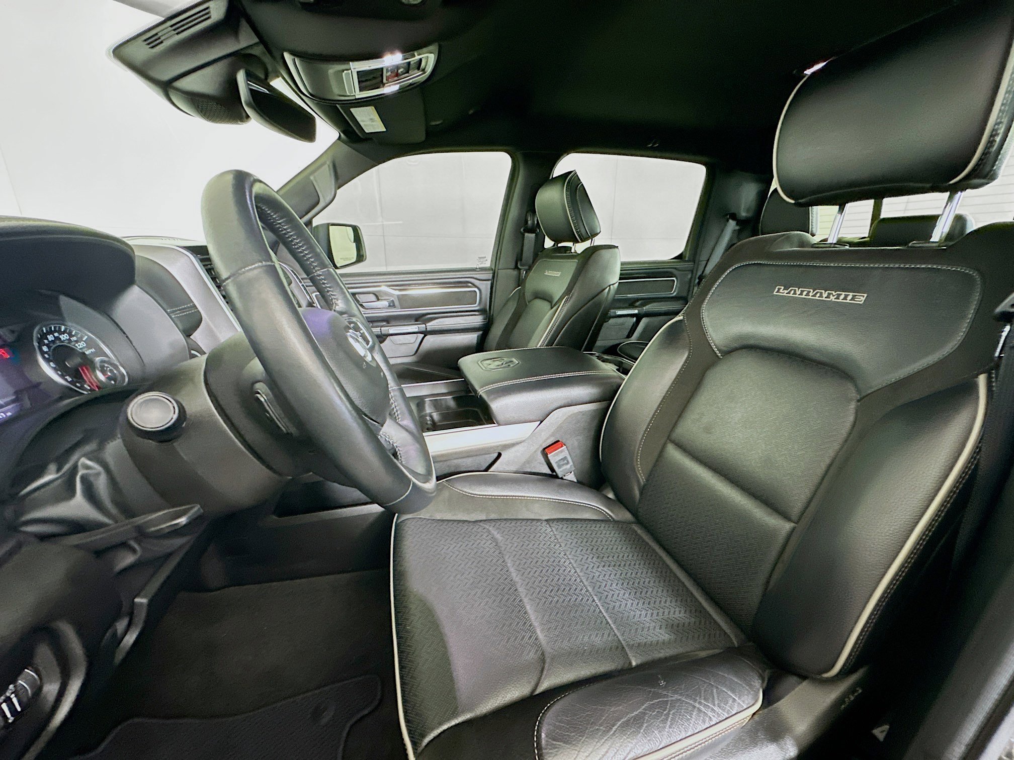 Used 2022 RAM 1500 Laramie image 13