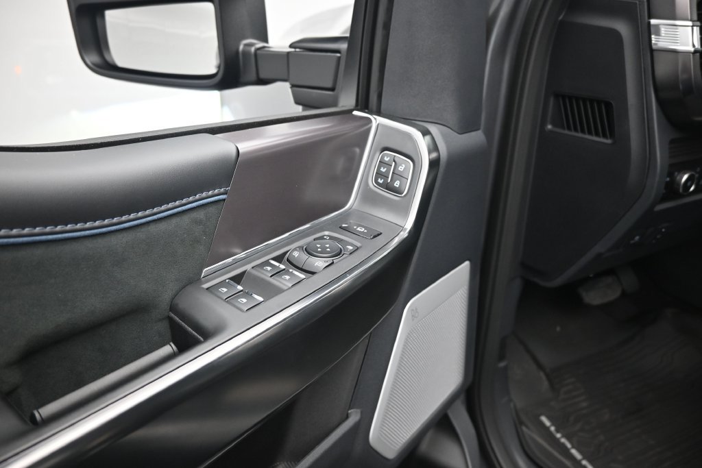 New 2026 Ford F250 Platinum AWD/4WD image 10