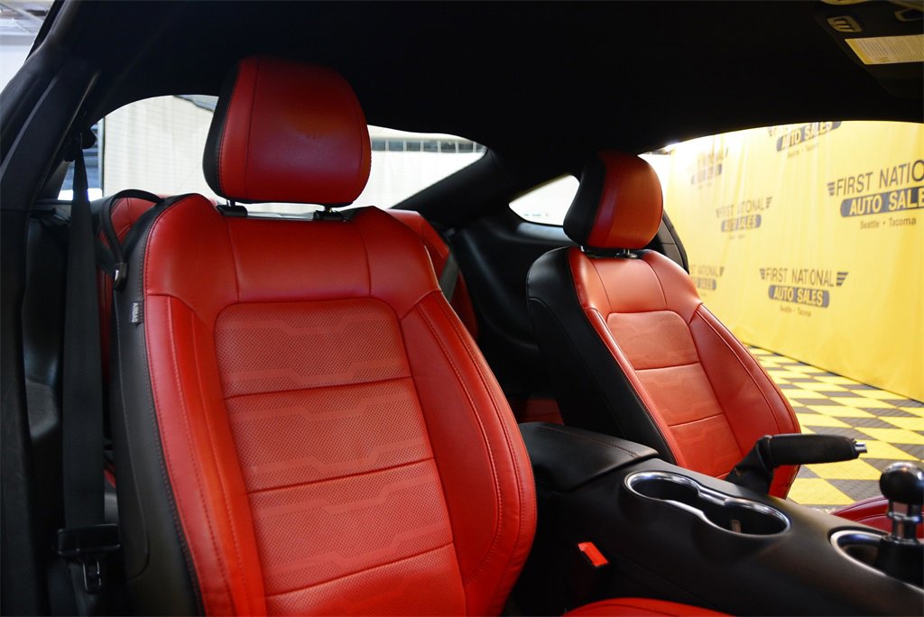 Used 2022 Ford Mustang Premium w/ Equipment Group 201A image 33
