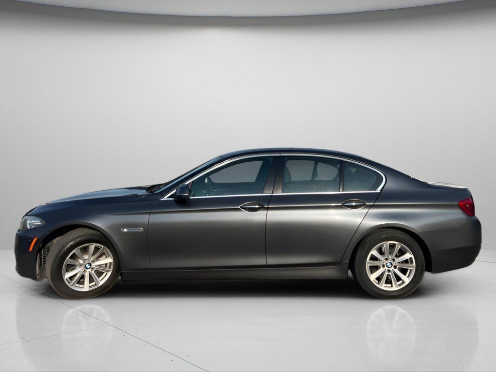 Used 2016 BMW 528i Sedan RWD image 12