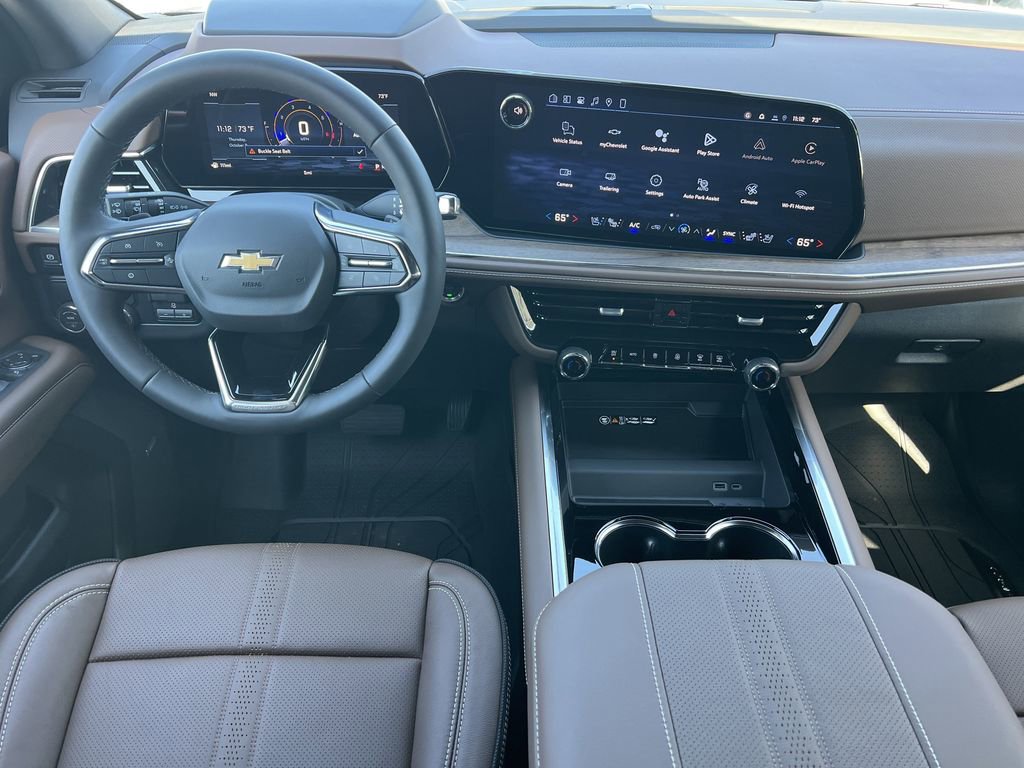 New 2026 Chevrolet Suburban High Country image 2