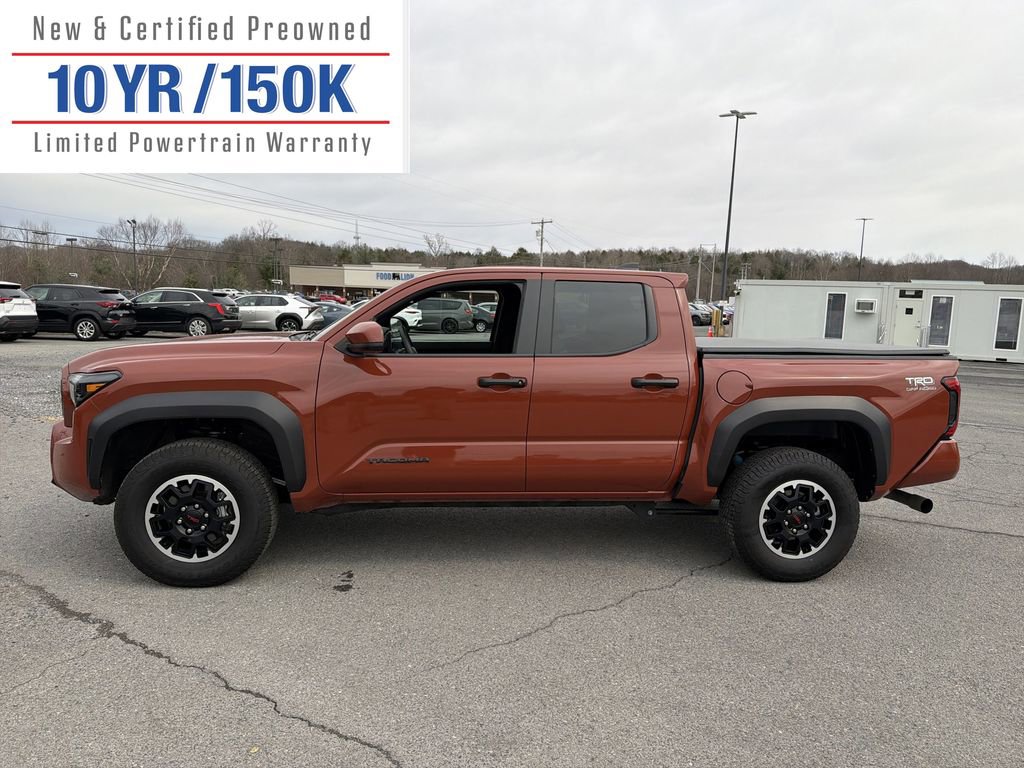 Used 2025 Toyota Tacoma TRD Off-Road image 12