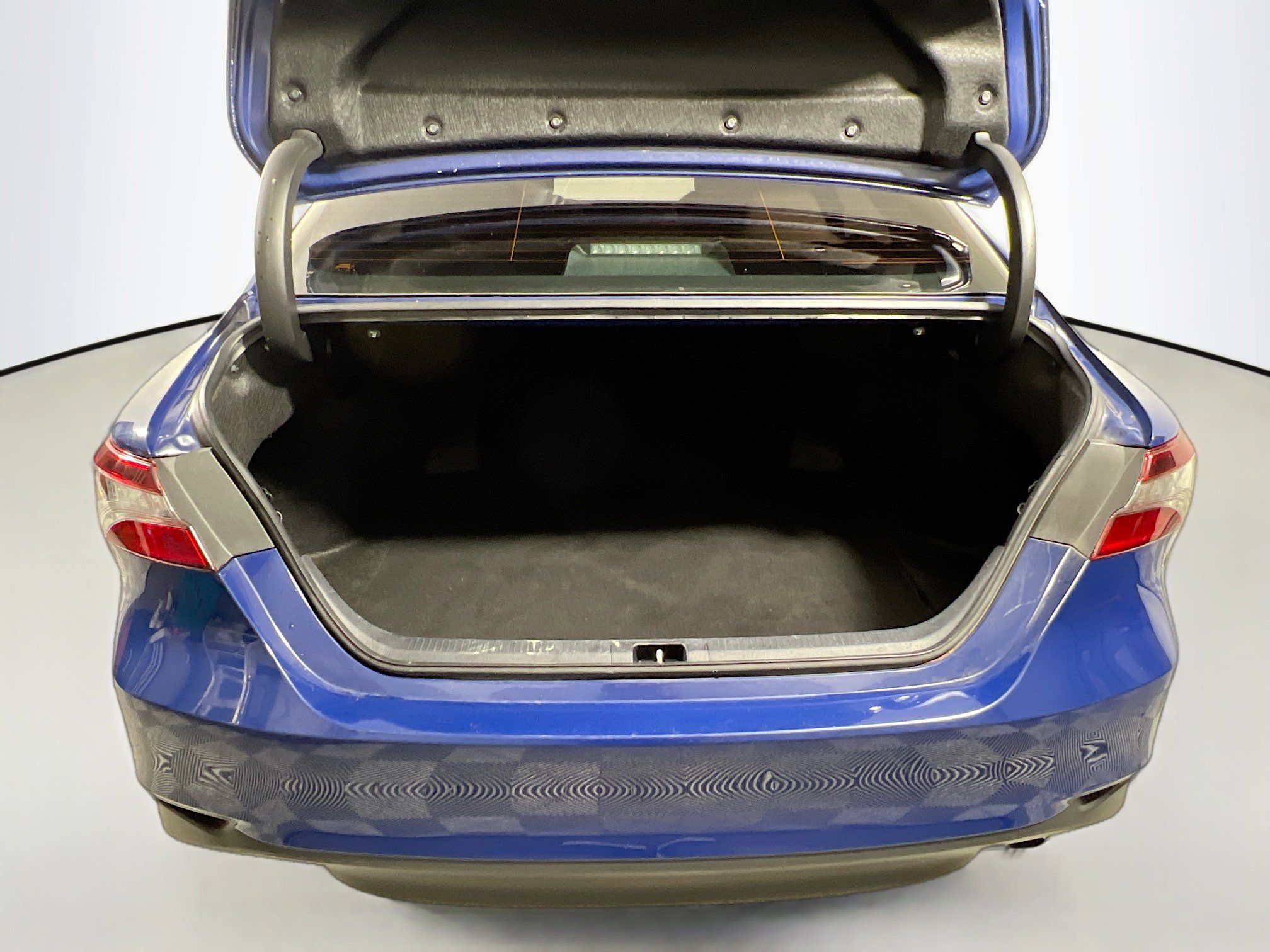 Used 2024 Toyota Camry LE image 34