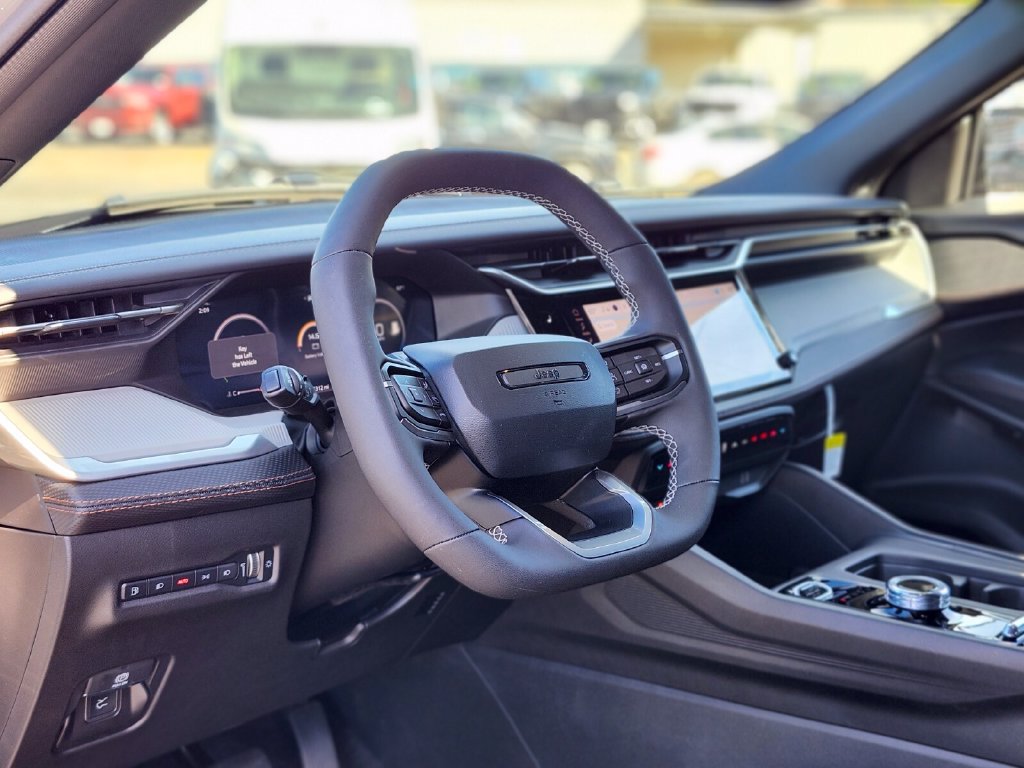 Used 2026 Jeep Cherokee Limited AWD/4WD image 19