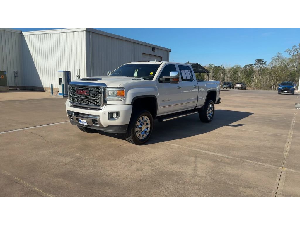 Used 2018 GMC Sierra 2500 Denali w/ Duramax Plus Package image 4