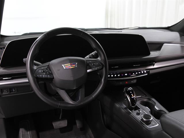 Certified 2025 Cadillac XT4 Premium Luxury image 6