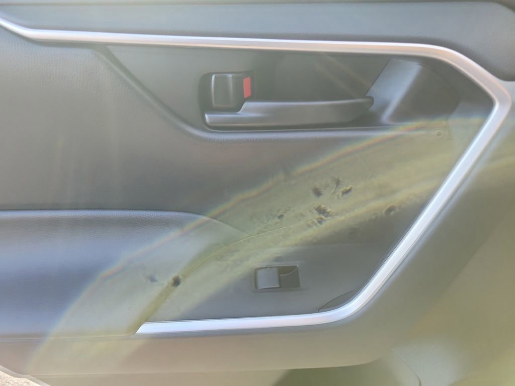 Used 2024 Toyota RAV4 LE image 8