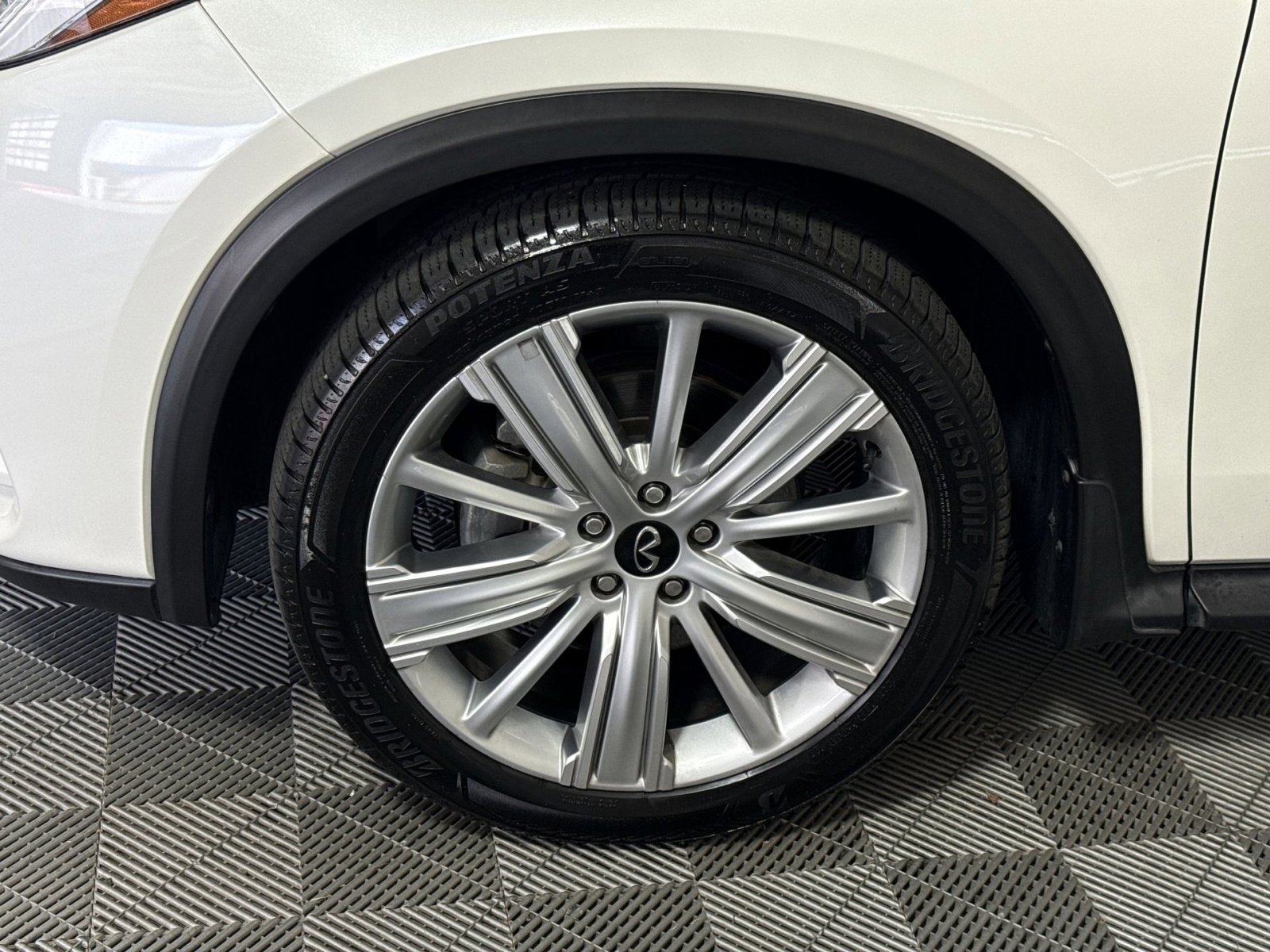 Used 2020 INFINITI QX50 Sensory w/ Climate Package AWD/4WD image 12