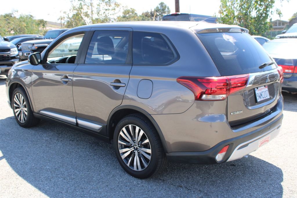 Used 2019 Mitsubishi Outlander ES FWD image 6
