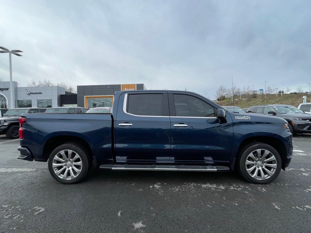 Used 2021 Chevrolet Silverado 1500 High Country w/ Technology Package image 2