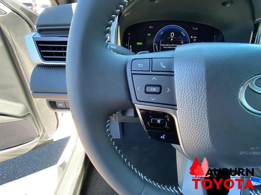 New 2026 Toyota Camry Hybrid AWD/4WD image 31