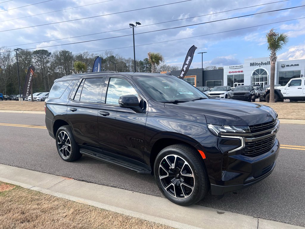 Used 2022 Chevrolet Tahoe RST w/ Sport Performance Package image 4