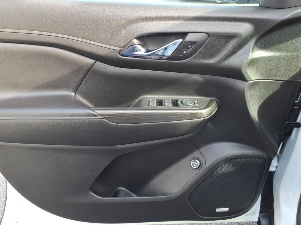 Used 2019 GMC Acadia SLT image 14