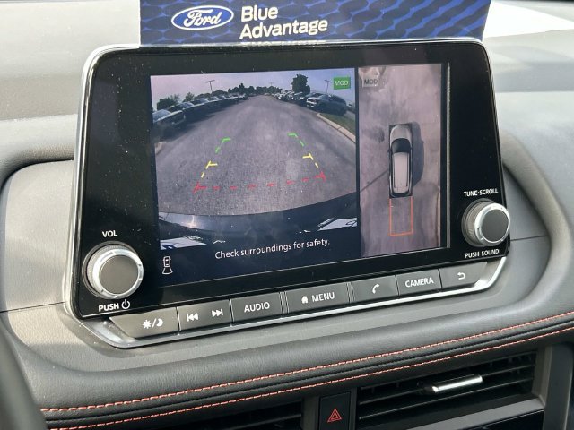 Used 2025 Nissan Rogue SV AWD/4WD image 38