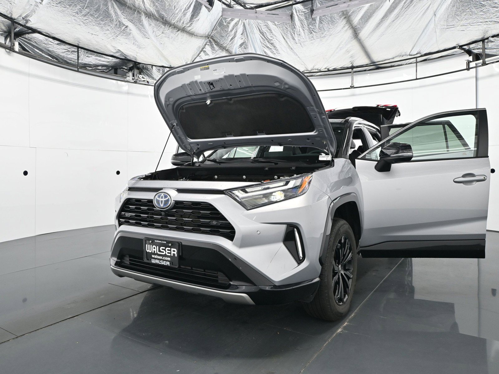 Used 2024 Toyota RAV4 XSE w/ Advanced Technology Package AWD/4WD image 37