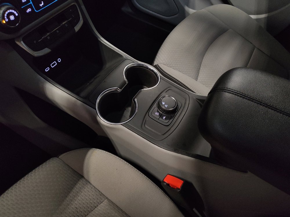 Used 2024 GMC Terrain SLE w/ Fleet Convenience Package image 26